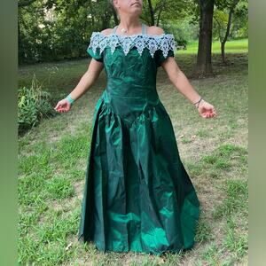 Vintage 80s 90s green sateen v drop waist bow back lace trim prom dress gown
